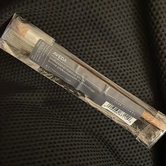 Aveda Flax Sticks make up brush #8 BRAND NEW! - Picture 1 of 2